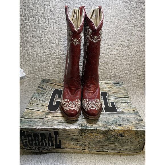 Corral Boots Red Leather Beige Embroidered Boots Womens 7.5 BOX Western A3298